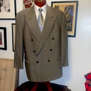 Armani 100% virgin Wool 44Reg 2pc